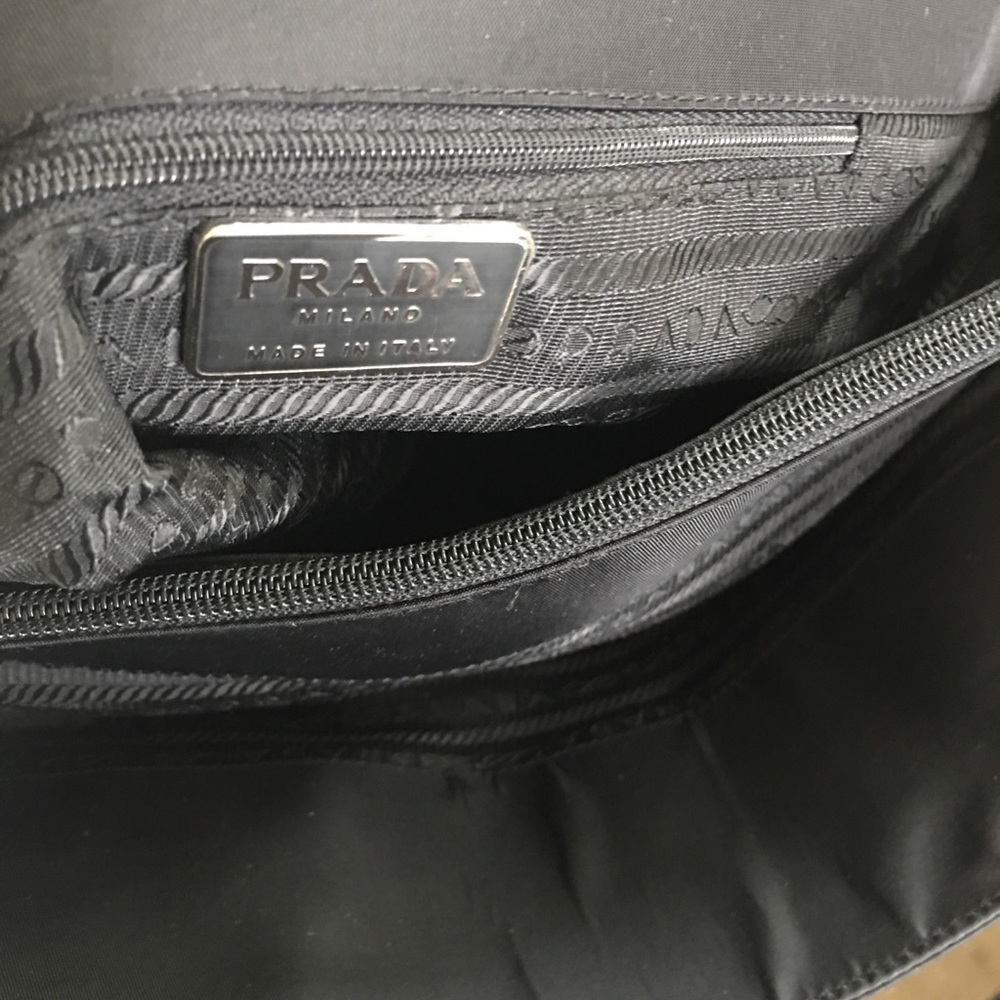 Purses - Picture 4 of 5